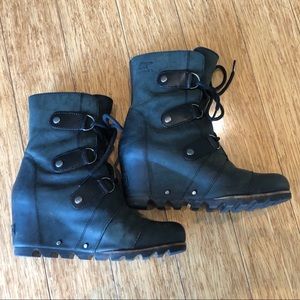 Sorel Black Joan of Arctic Wedge Boot Sz 7.5